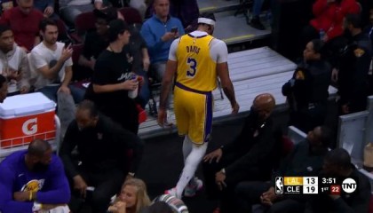 电竞投注-三连胜戛然而止！浓眉高烧病退令湖人攻防降级