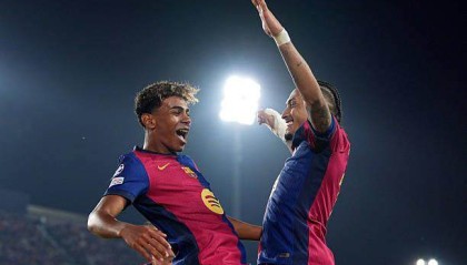 英雄联盟竞猜-巴萨三叉戟包办四球！拉菲+莱万+亚马尔比肩MSN？