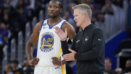 电竞外围-微笑刺客：把库明加换成我或任何NBA球员 我们会掐住科尔的脖子